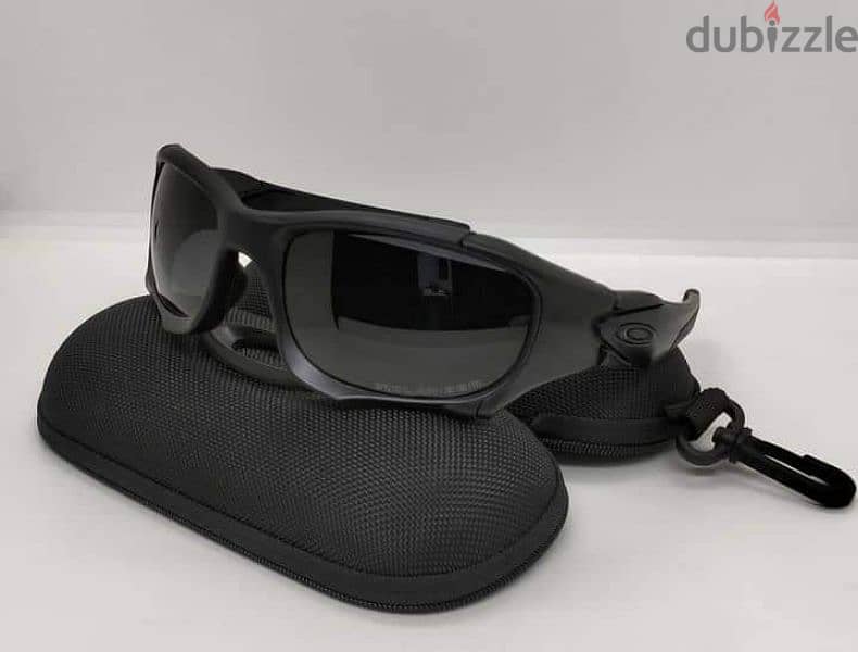 برند Oakley 1