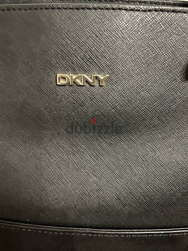 DKNY bag - excellent condition 2