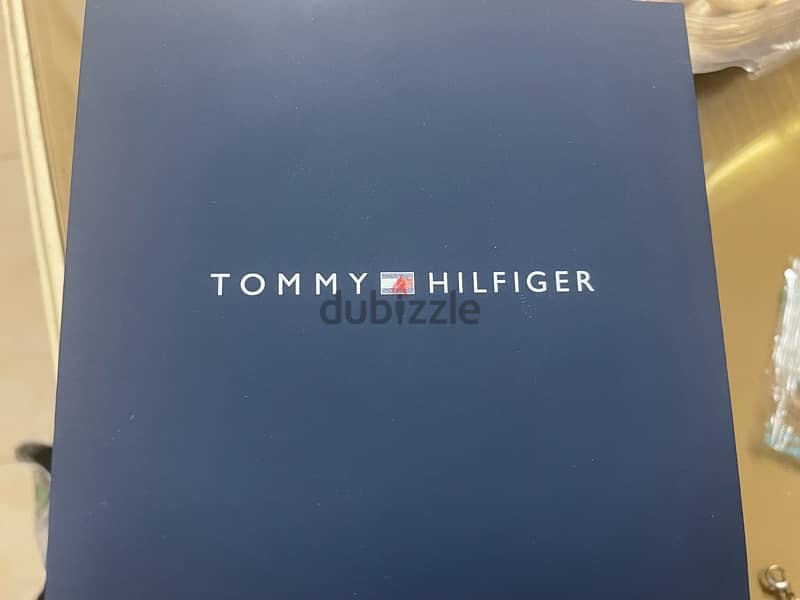 TOMMY HILFIGER 1