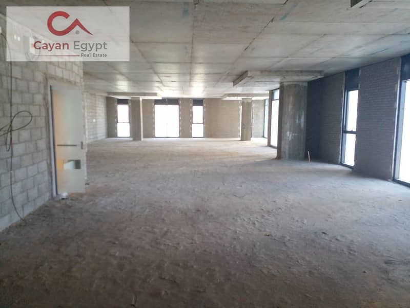 Office50: 1000m2 on South 90th Business District in Hyde Park New Cairo with 5% down payment and the rest over 8 years 5