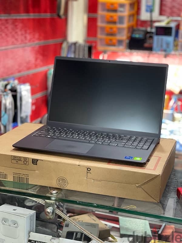 Dell vostro 3520 0