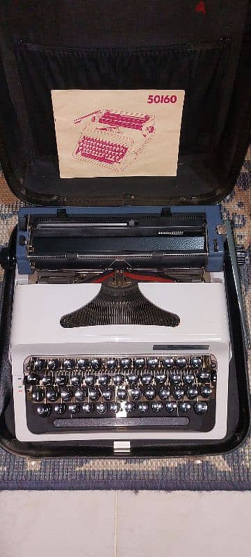 الة كاتبة optima typewriter عربى و انجليزي 2