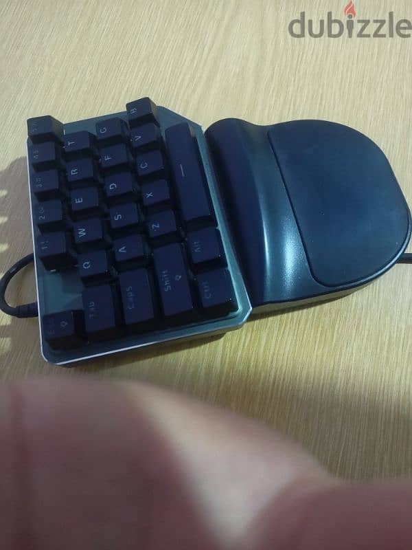 one handed keyboard from moto speed 1