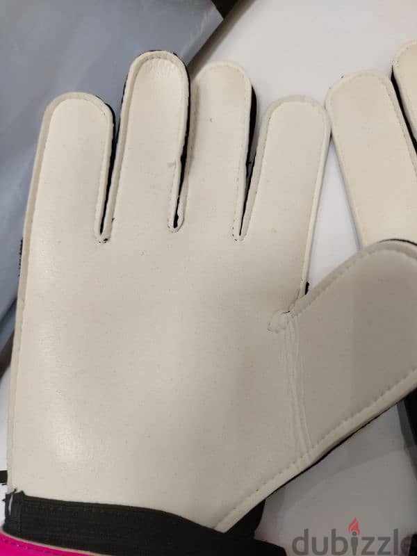 goalkeeper gloves - 1