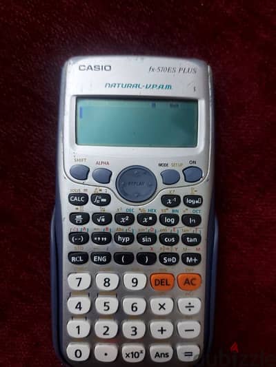 آله حاسبه Casio fx 570ES plus