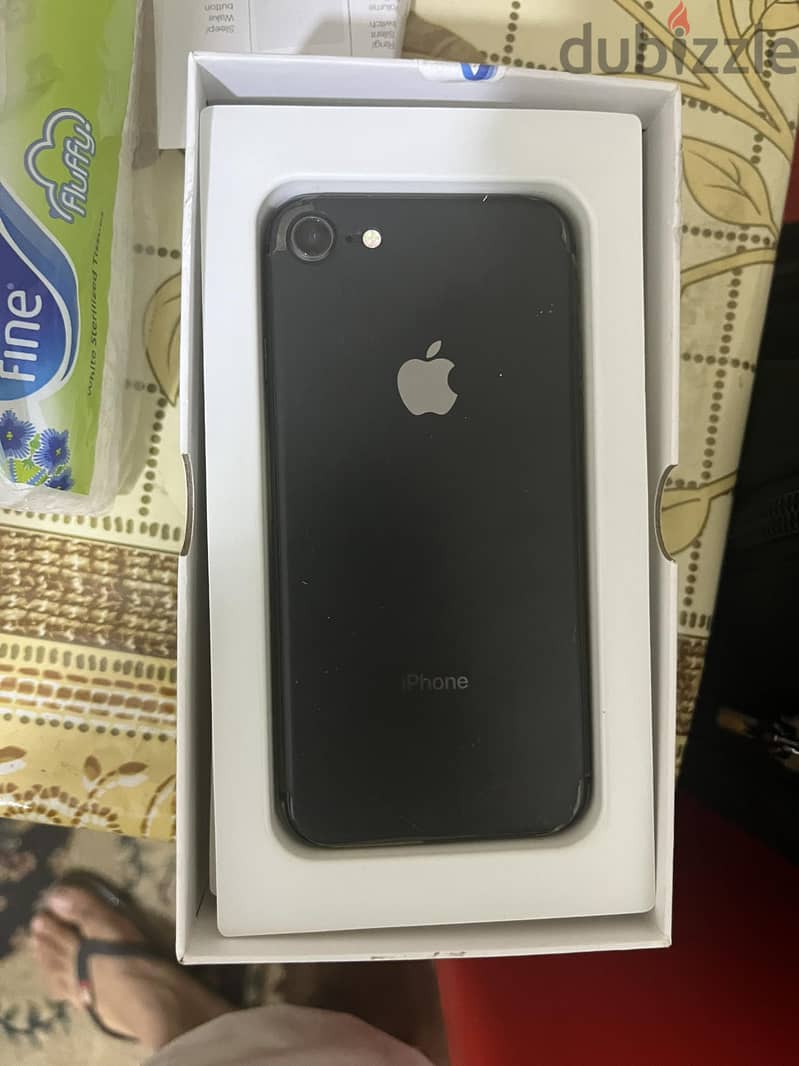 Iphone 8 64Giga used like new 3