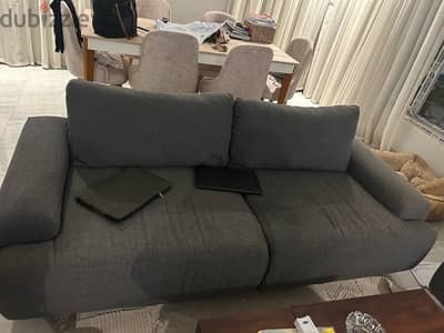 This amazing sofa set for your living room with a great price