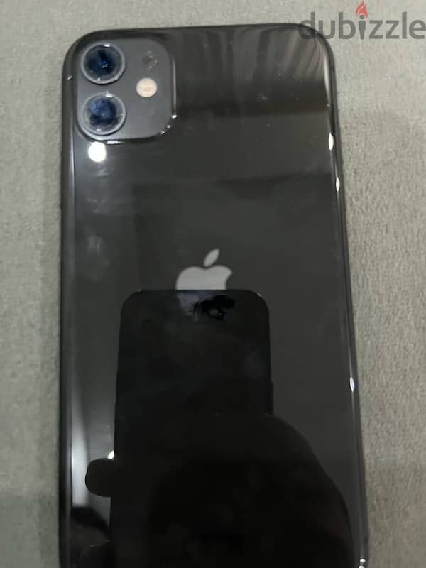 iphone 11 - 64G - Black - Very good condition 2