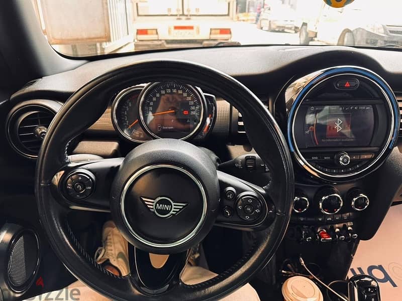 MINI Cooper 2019 1