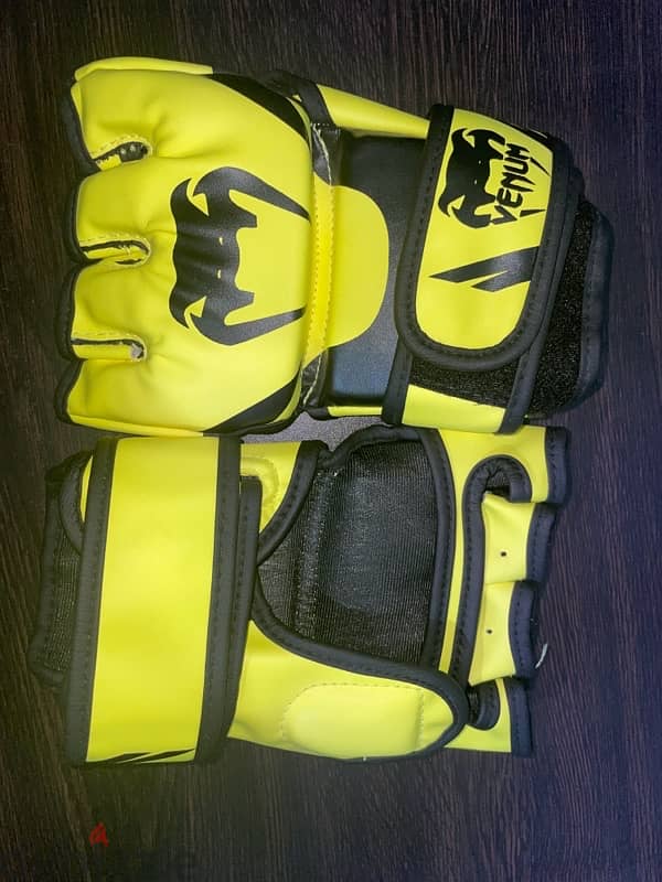 MMA VENUM Gloves 3