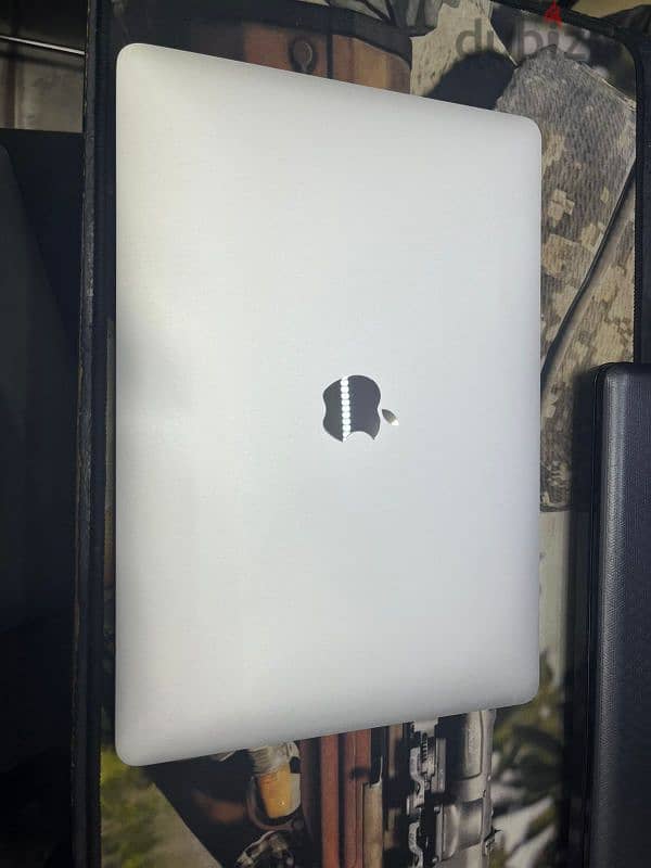 Macbook pro m1 8g 512 0