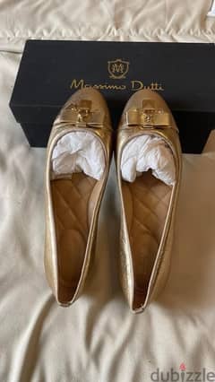 Original Michael Kors shoes size 37 New- Never used- Gold 0