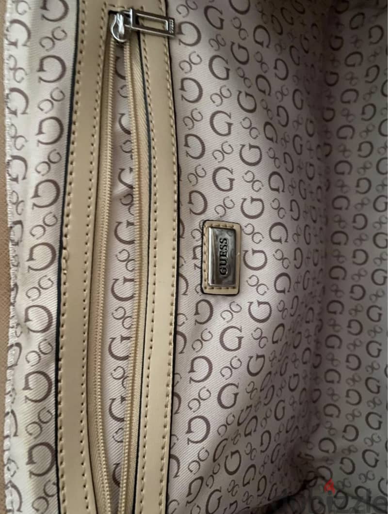 Guess Bag 4