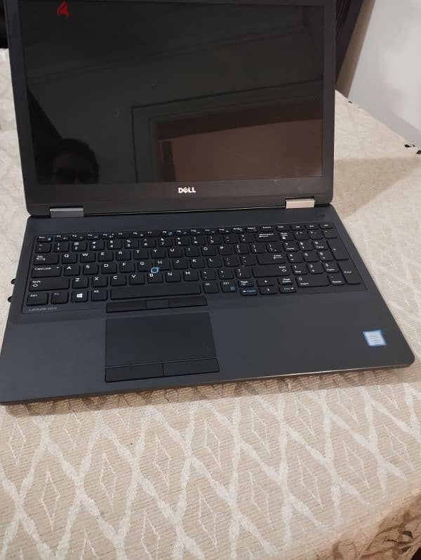 dell latitude E5570 3