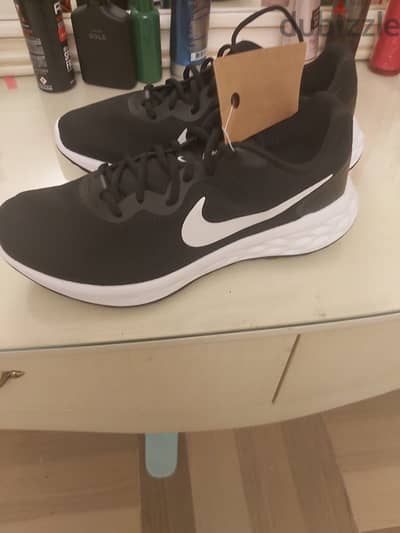 Nike back shoes