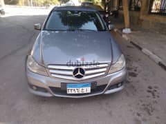 Mercedes-Benz C180 2012 0