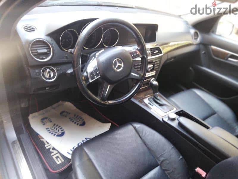 Mercedes-Benz C180 2012 8