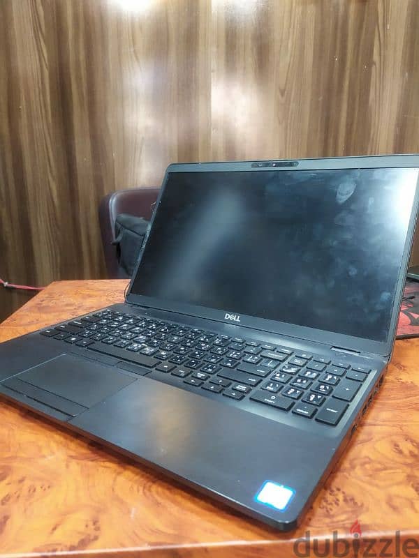 dell precision 3541 i7 9th H / Nvidia 4GB 2