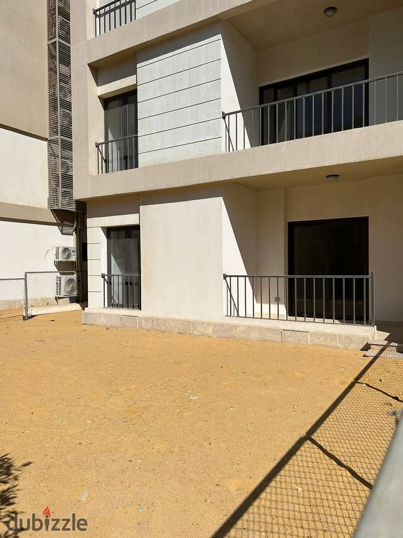 Ready to move fully finished apartment with a garden, in Fifth Square, Al Marasem 17