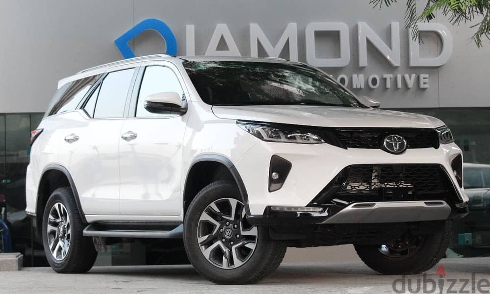 TOYOTA FORTUNER SPORT 2025 3