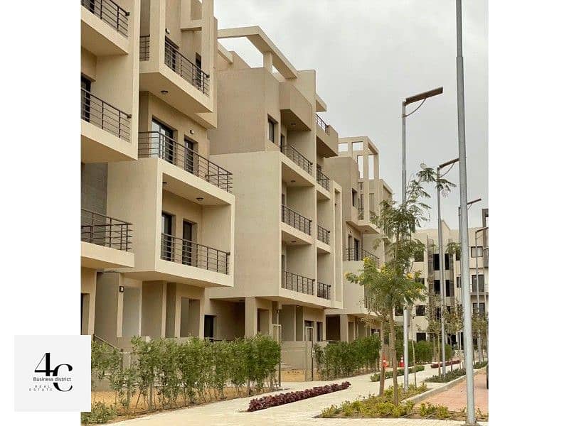 Apartment 167m fully finished for sale in installments till 2031 with the lowest down payment 3 bedrooms viewlandscape in Al Marasem Fifth Square 6