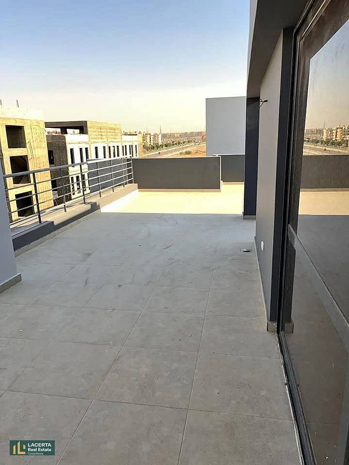 Book at the same company price with the best down payment in La Vista Patio Caza, El Shorouk, with an open view for sale in La Vista Patio Prime El Sh 4