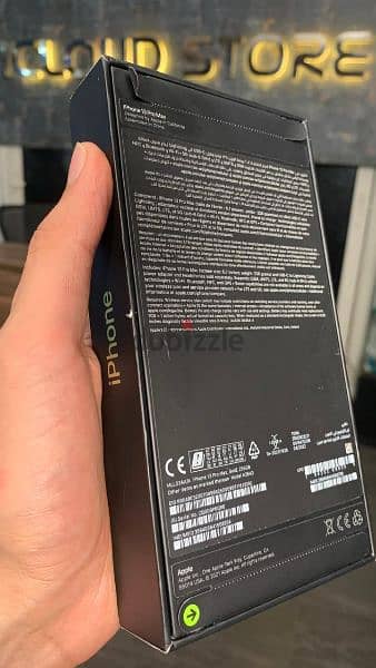 iphone 13 pro max  جديد متبرشم بضمان محلي مساحه 256نموذج (M) 2