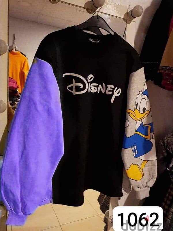 sweet -shirt**Disney** 3