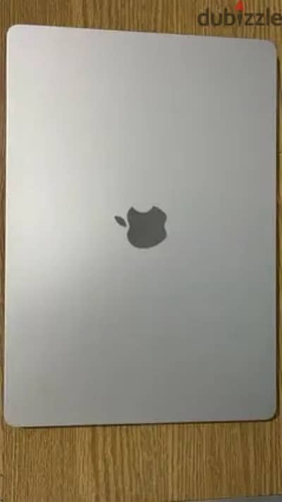 macbook air m2 15.6 2023