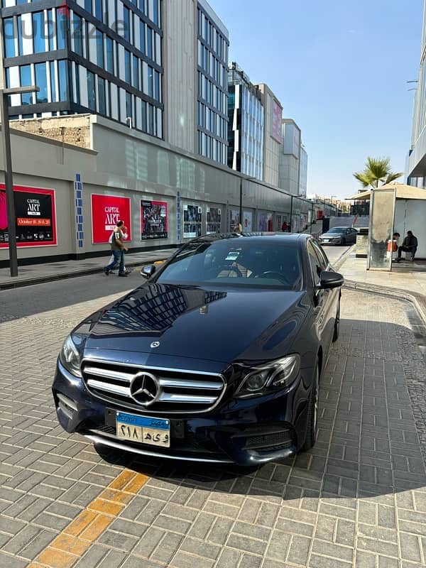 Mercedes-Benz E300 2018 1