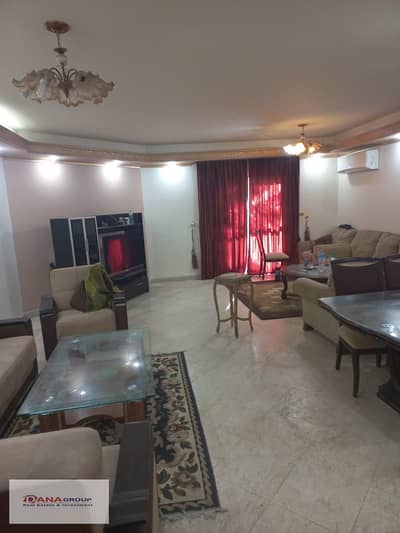 For rent furnished apartment 150 m ground floor with garden in the first phase of Beverly Hills 100 m + garden 2 bedrooms 2 bathrooms Fully furnished