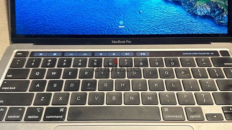 MacBook Pro M1 13-inch 256SSD - 8Gb Ram Touchbar 2