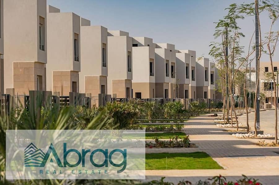 For Sale Townhouse corner prime location, The Crown, Palm Hills, Sheikh Zayed 3