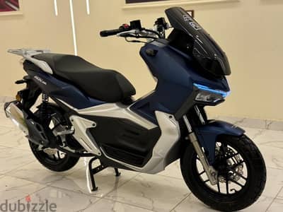 اسكوتر فيجوري ايطالي ADV200 للبيع