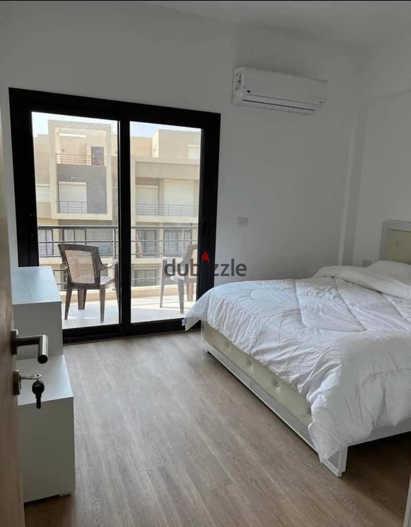 Apartment for Sale, Immediate Delivery, Fully Finished with Kitchen and Air Conditioning in Al-Marasem Compound - Fifth Settlement 1