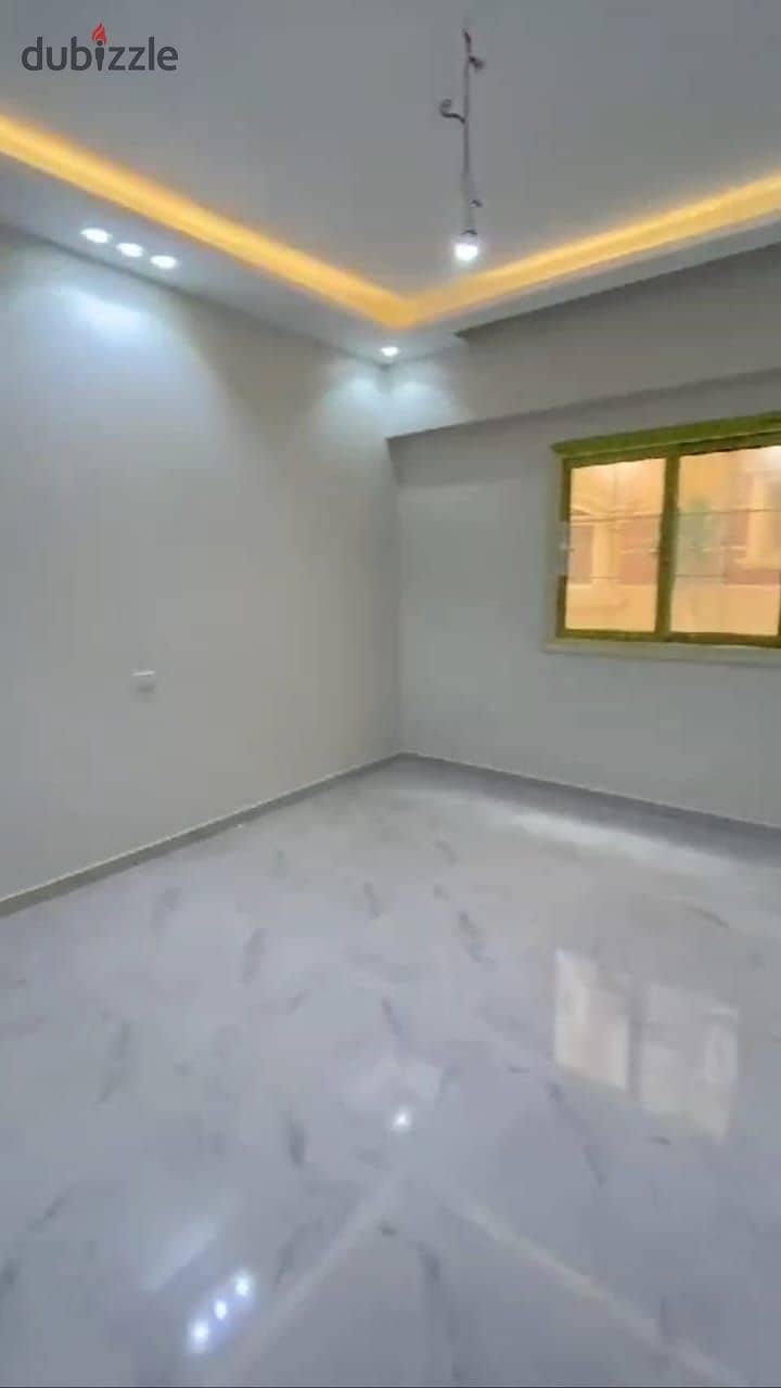 Apartment for sale  In Al-Firdous City, in front of Dreamland Villas, the city's investment center, 8