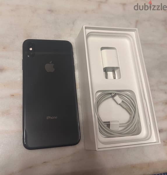 Iphone XS max Black - 64 gb - Used 6