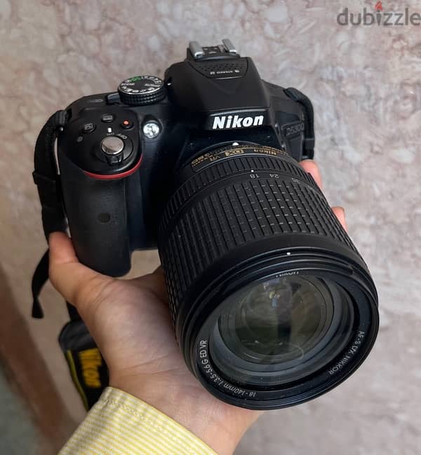 Nikon D5300 18-140mm (Like New) كسر زيروو للجادين فقط / شاتر ٧ الاف بس 0