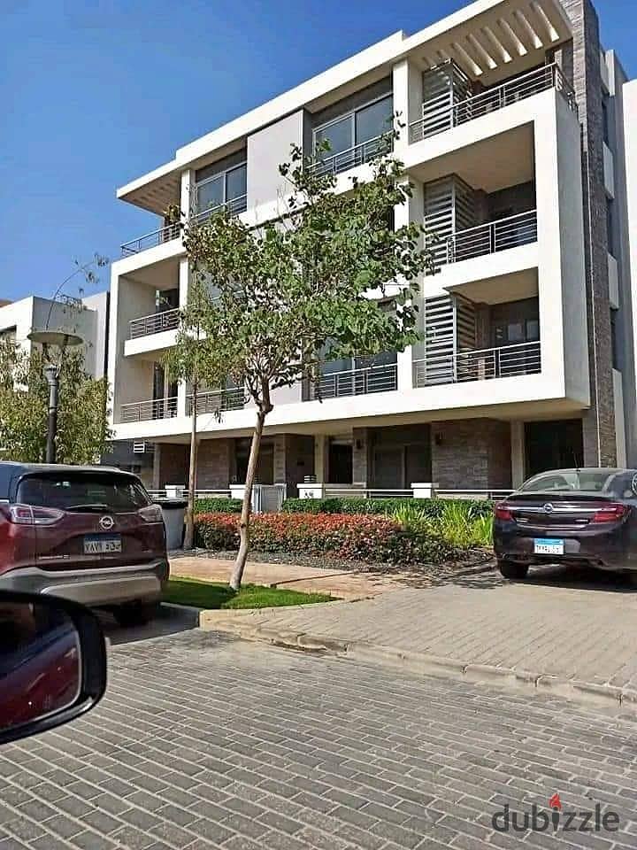 In a fully serviced compound, own your 3-bedroom apartment at a fantastic price 1