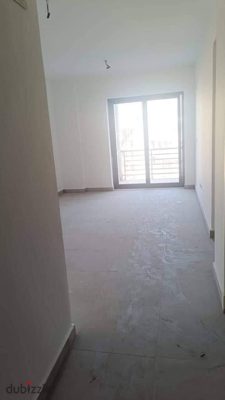 Apartment for sale in Madinaty B8, three rooms - old contract - garden view - nautical - super luxury finishing with 10 years’ facilities and the lowe 4