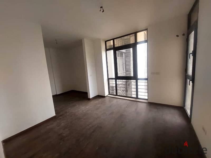 Apartment for sale in Madinaty B8, three rooms - old contract - garden view - nautical - super luxury finishing with 10 years’ facilities and the lowe 5