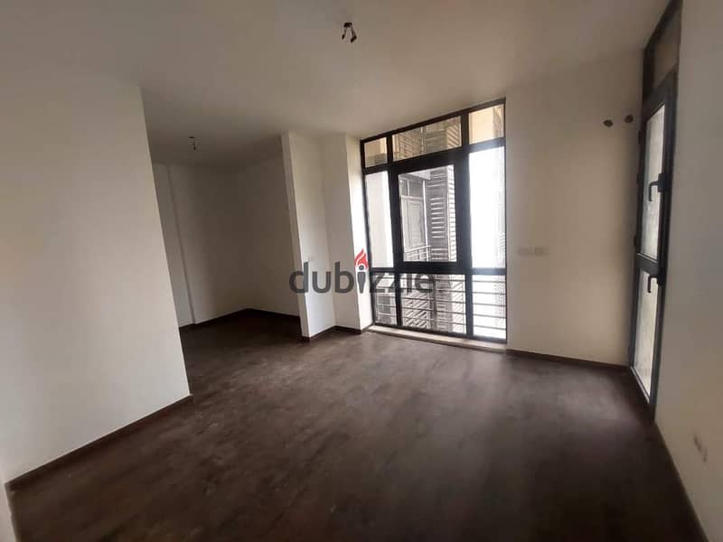 Apartment for sale in Madinaty B8, three rooms - old contract - garden view - nautical - super luxury finishing with 10 years’ facilities and the lowe 11