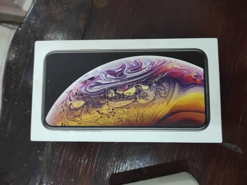 Apple xs 64gb 8