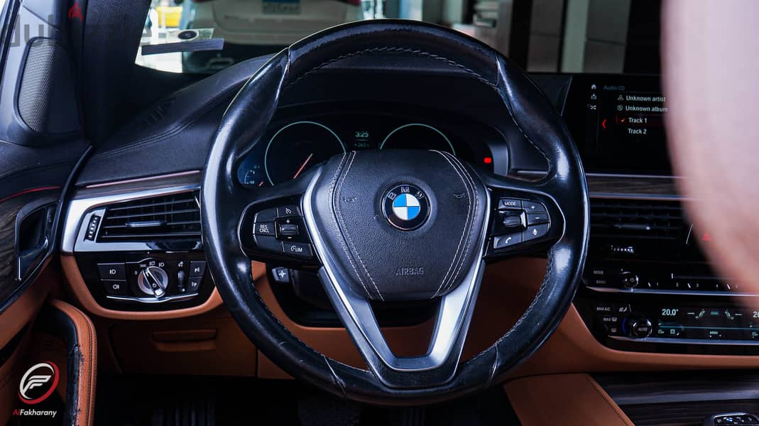 BMW 520I LUXURY LINE 2019 13