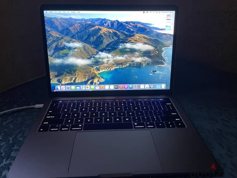 Apple Macbook Pro 13" 2017 A1706 250 SSD 8GB Ram i5-7287U 3.1GHz 1