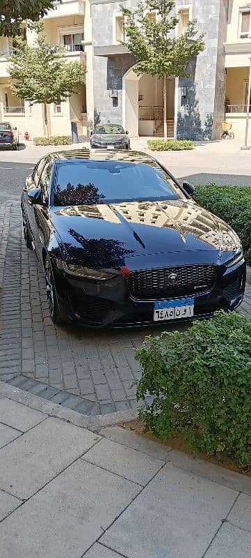 Jaguar XE 2021 3