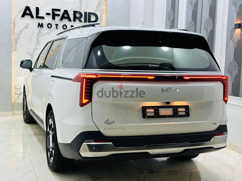 Kia Carnival 2024 top line zero 7