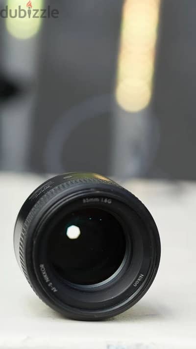 Nikon 85  1.8