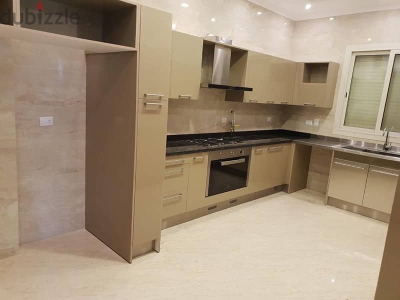 فيلا للايجار في  كمبوند اليجريا  جولف صف اول \ Villa for rent 5