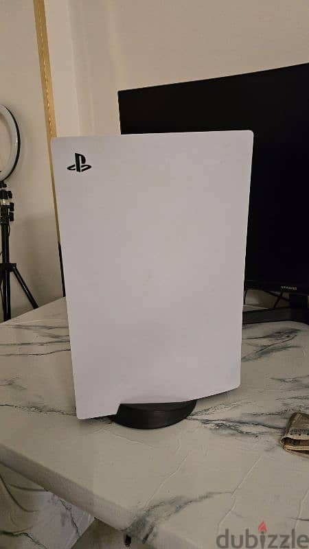 Ps5 l with 4 controllers 3